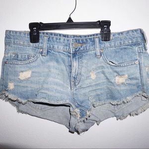 lightwash Urban Outfitters shorts